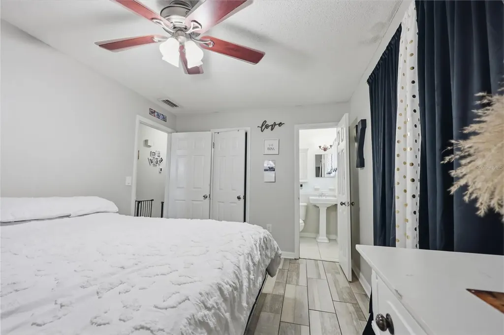 786 E Warren Avenue Longwood FL 32750
