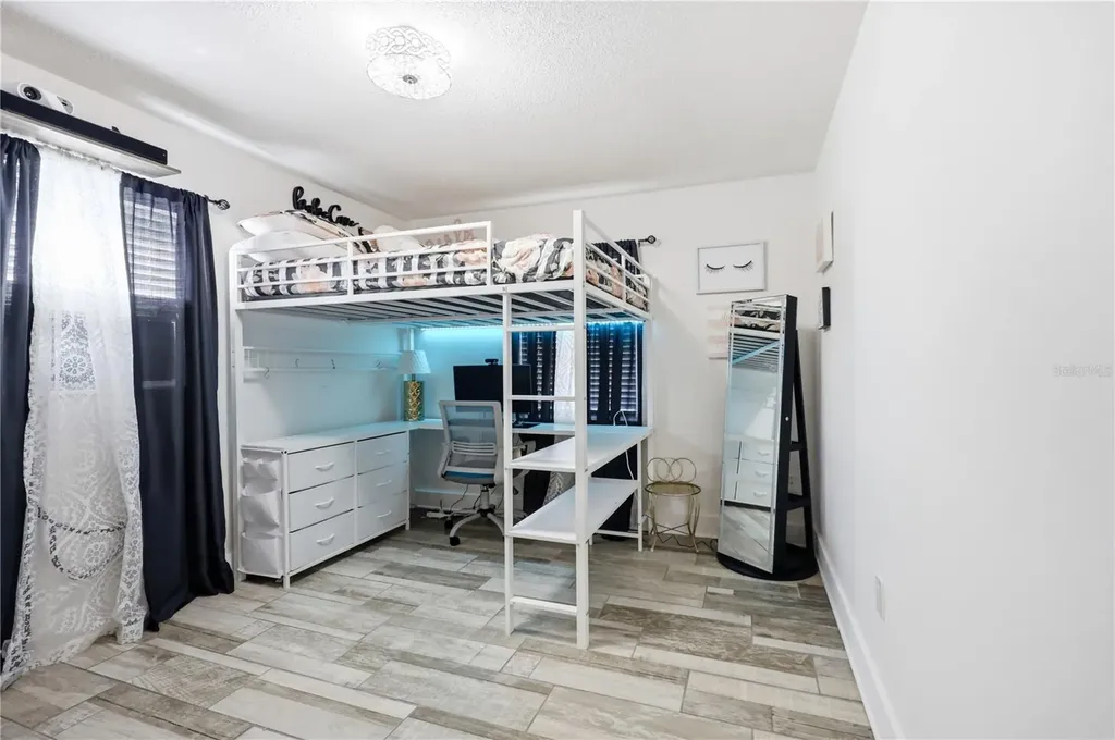 786 E Warren Avenue Longwood FL 32750