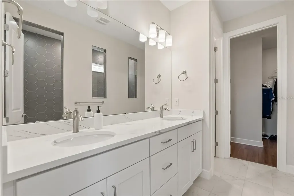 3208 Sailing Pier Avenue Winter Garden FL 34787