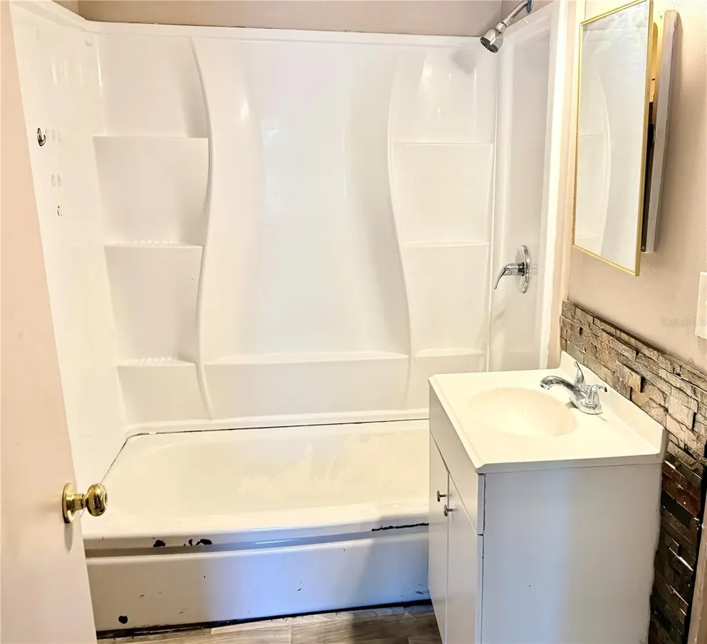 3124 9th Street E Bradenton FL 34208