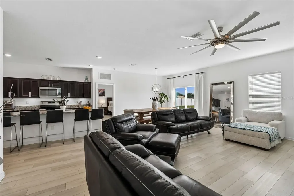705 Garden Oaks Square Seffner FL 33584