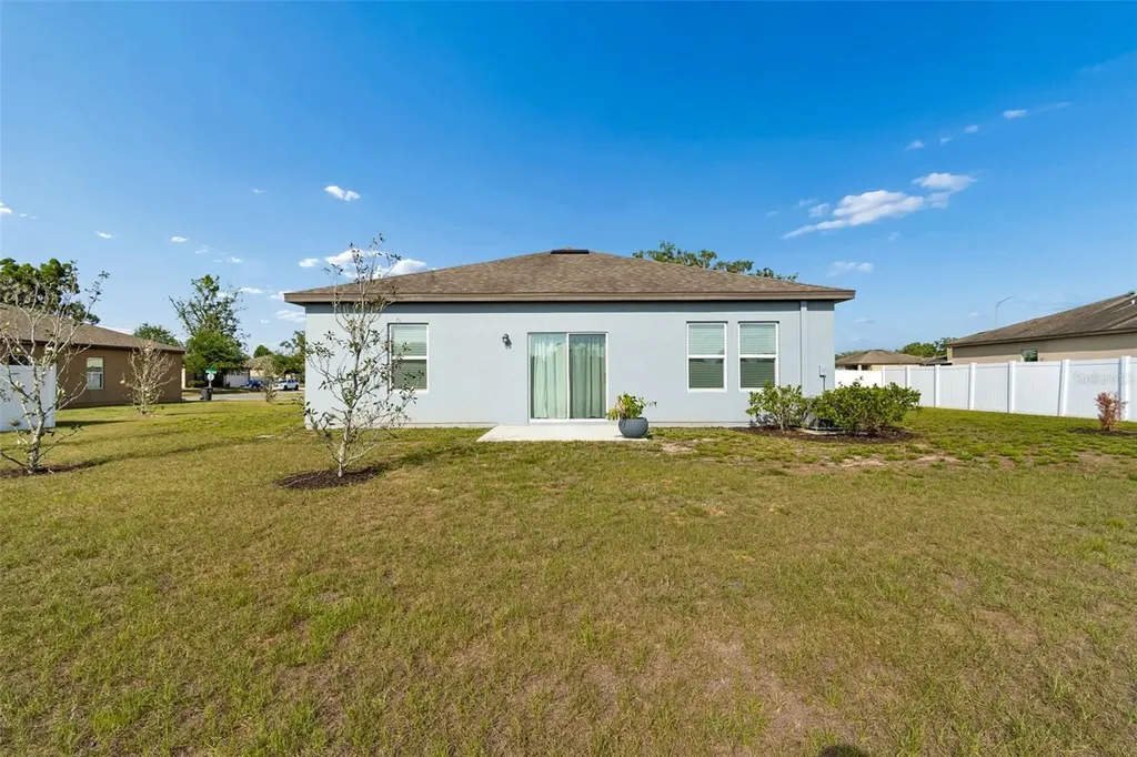 705 Garden Oaks Square Seffner FL 33584