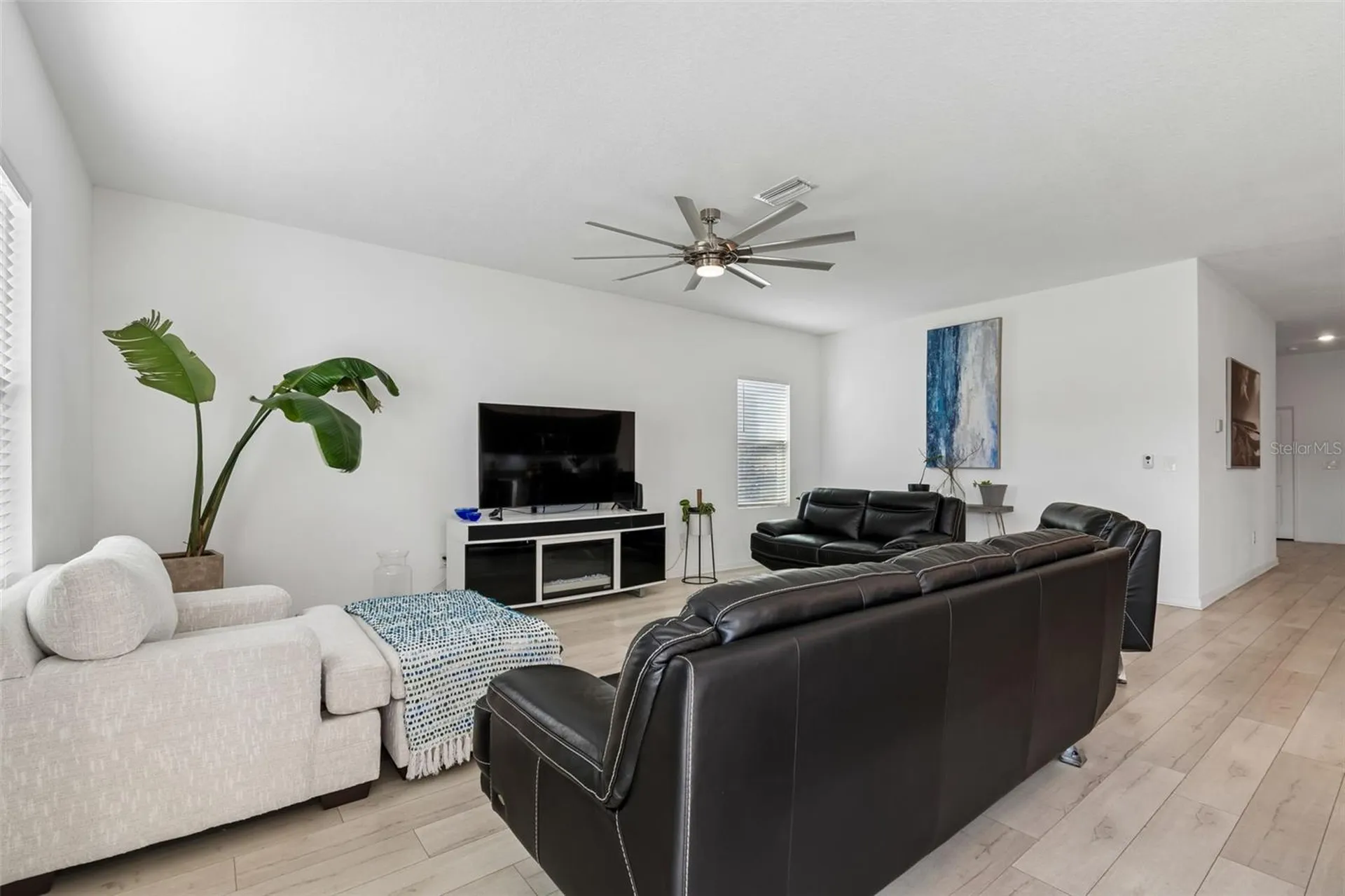 705 Garden Oaks Square Seffner FL 33584