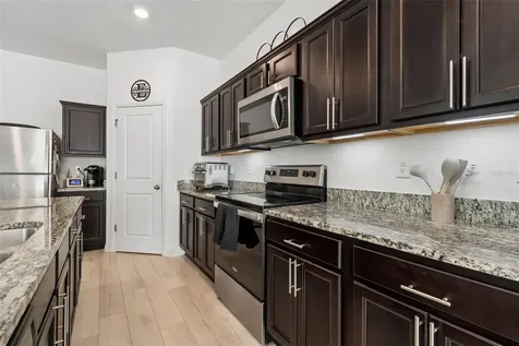 705 Garden Oaks Square Seffner FL 33584