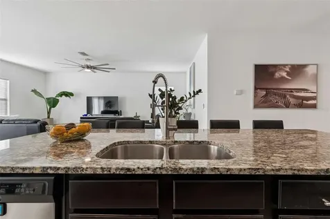 705 Garden Oaks Square Seffner FL 33584