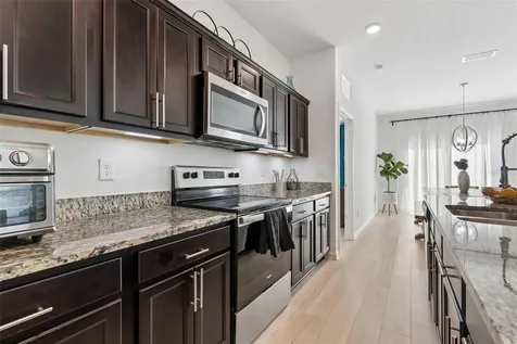 705 Garden Oaks Square Seffner FL 33584