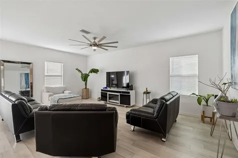 705 Garden Oaks Square Seffner FL 33584
