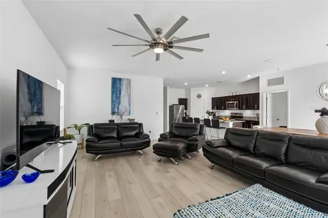705 Garden Oaks Square Seffner FL 33584