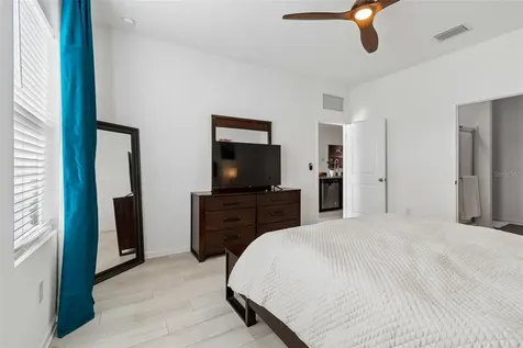 705 Garden Oaks Square Seffner FL 33584
