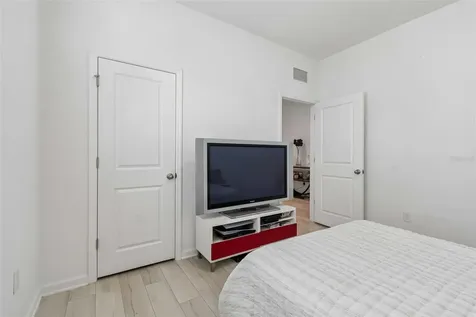 705 Garden Oaks Square Seffner FL 33584