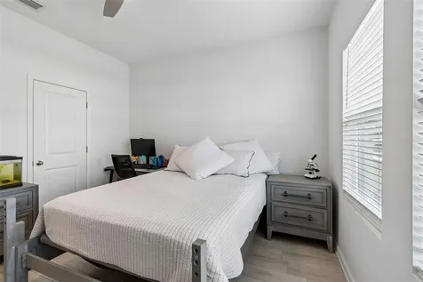 705 Garden Oaks Square Seffner FL 33584
