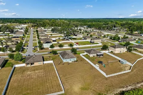 705 Garden Oaks Square Seffner FL 33584