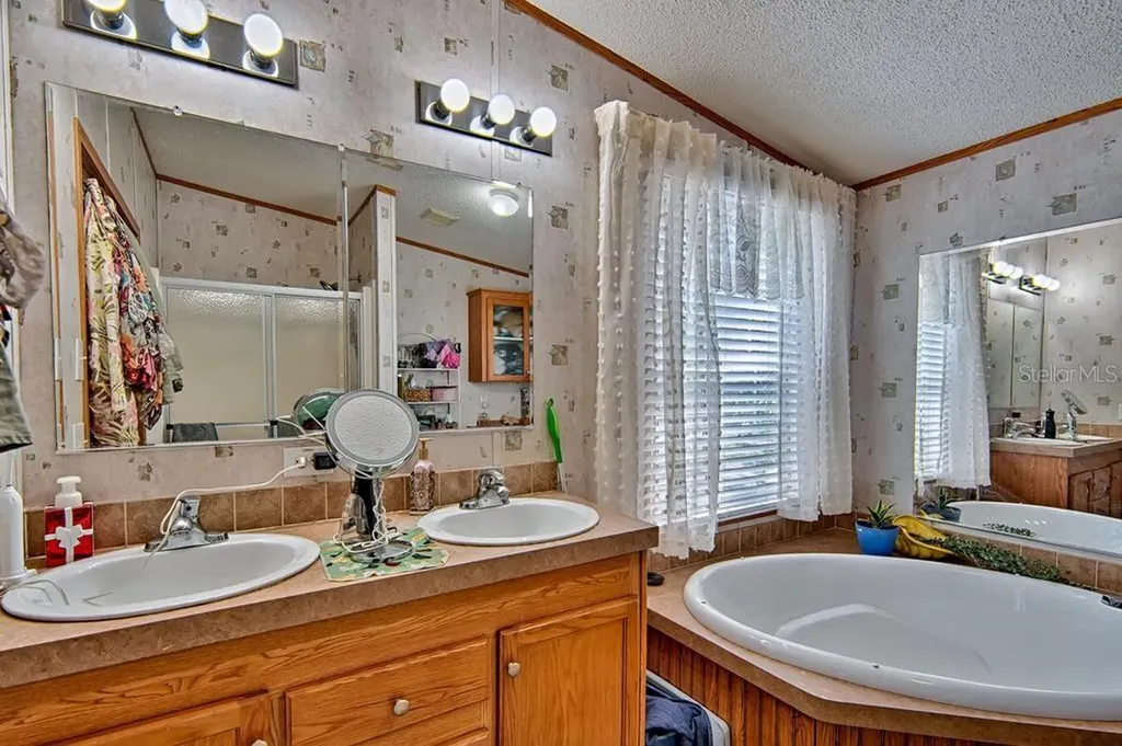 10250 NW 67th Place Chiefland FL 32626