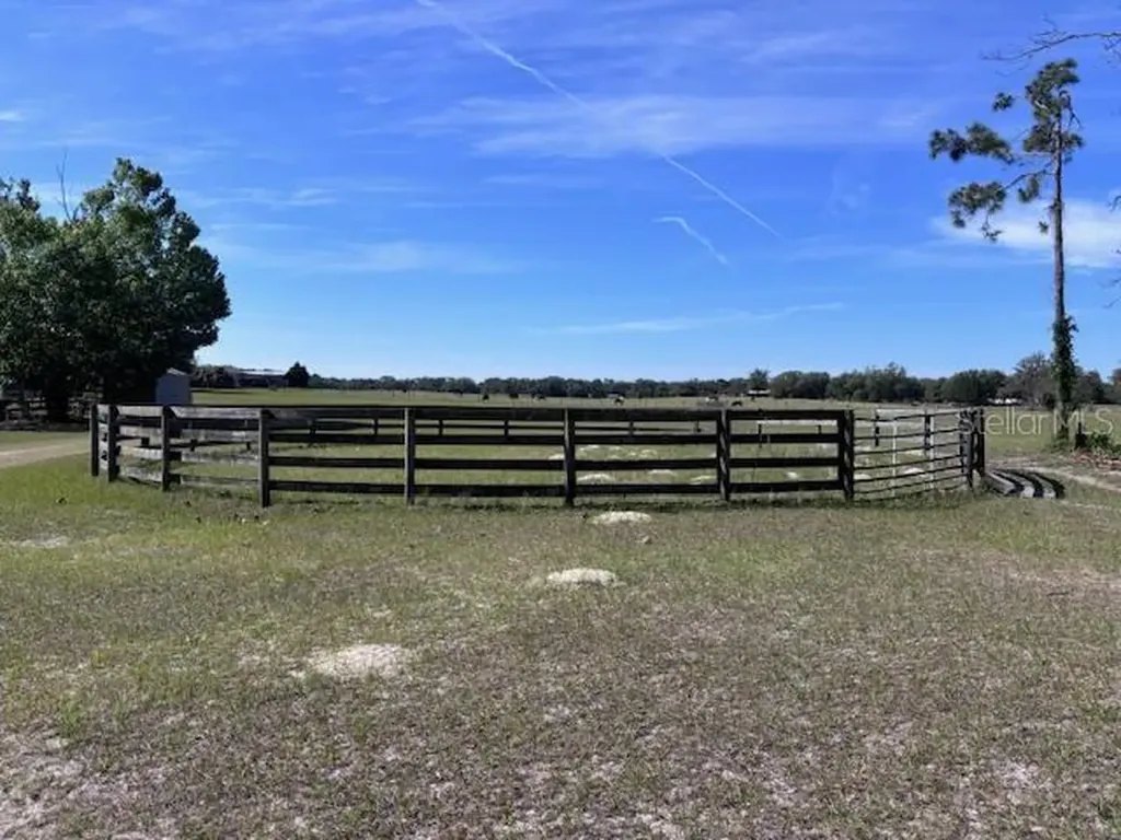 10250 NW 67th Place Chiefland FL 32626