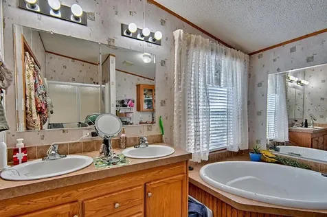 10250 NW 67th Place Chiefland FL 32626