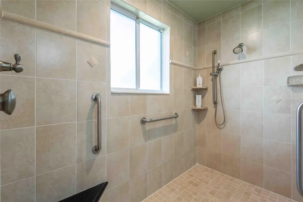 6605 Stonington Drive N Tampa FL 33647