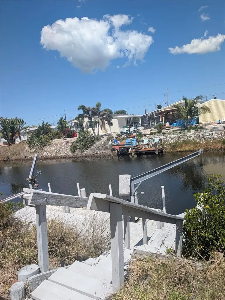 1273 Kingfisher Drive Englewood FL 34224