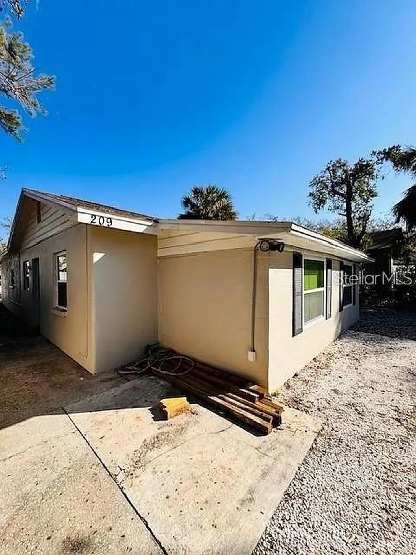 209 W Emily Street Tampa FL 33603
