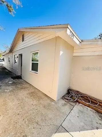 209 W Emily Street Tampa FL 33603