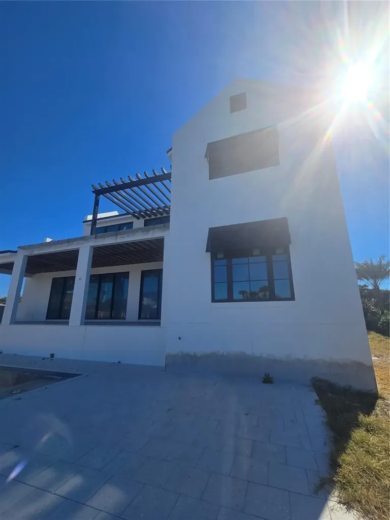 927 Contento Street Sarasota FL 34242