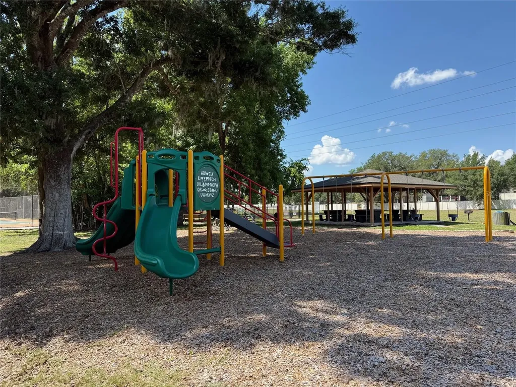 706 Lakeside Drive Winter Springs FL 32708