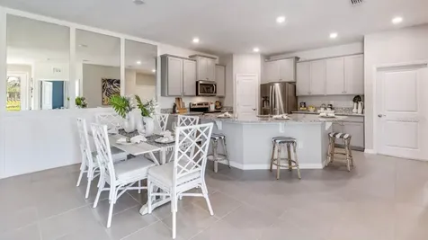 15812 8th Place E Bradenton FL 34212
