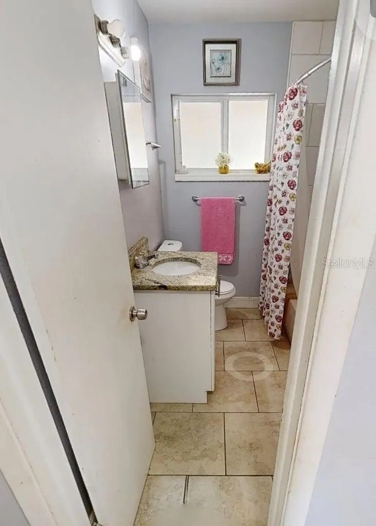 11106 N Dixon Avenue Tampa FL 33612