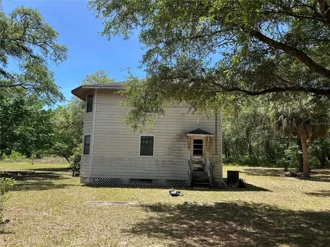 11051 SE 40th Street Morriston FL 32668