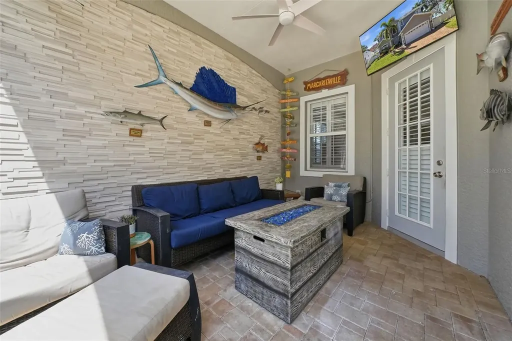 234 36th Avenue NE St Petersburg FL 33704