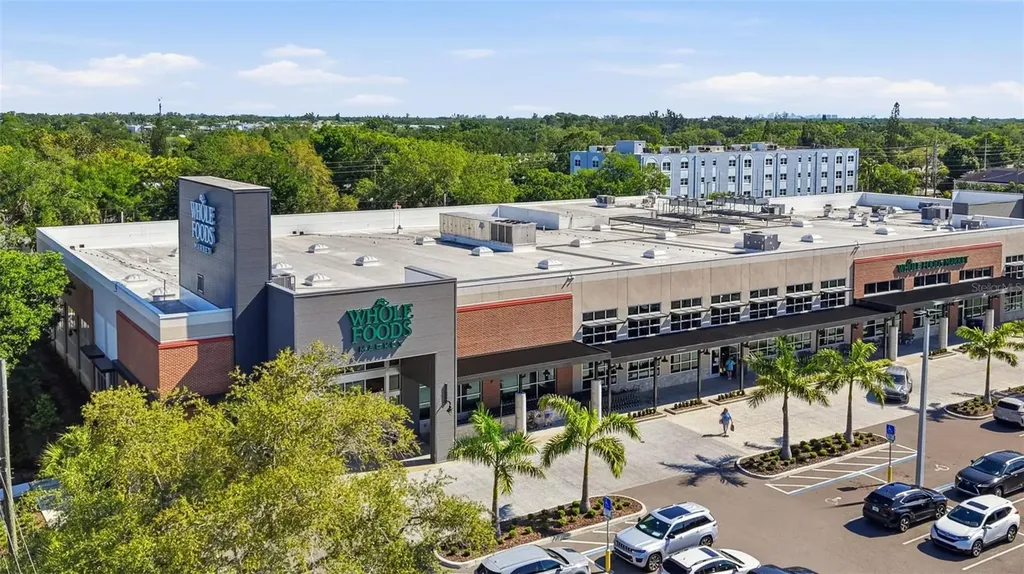 234 36th Avenue NE St Petersburg FL 33704
