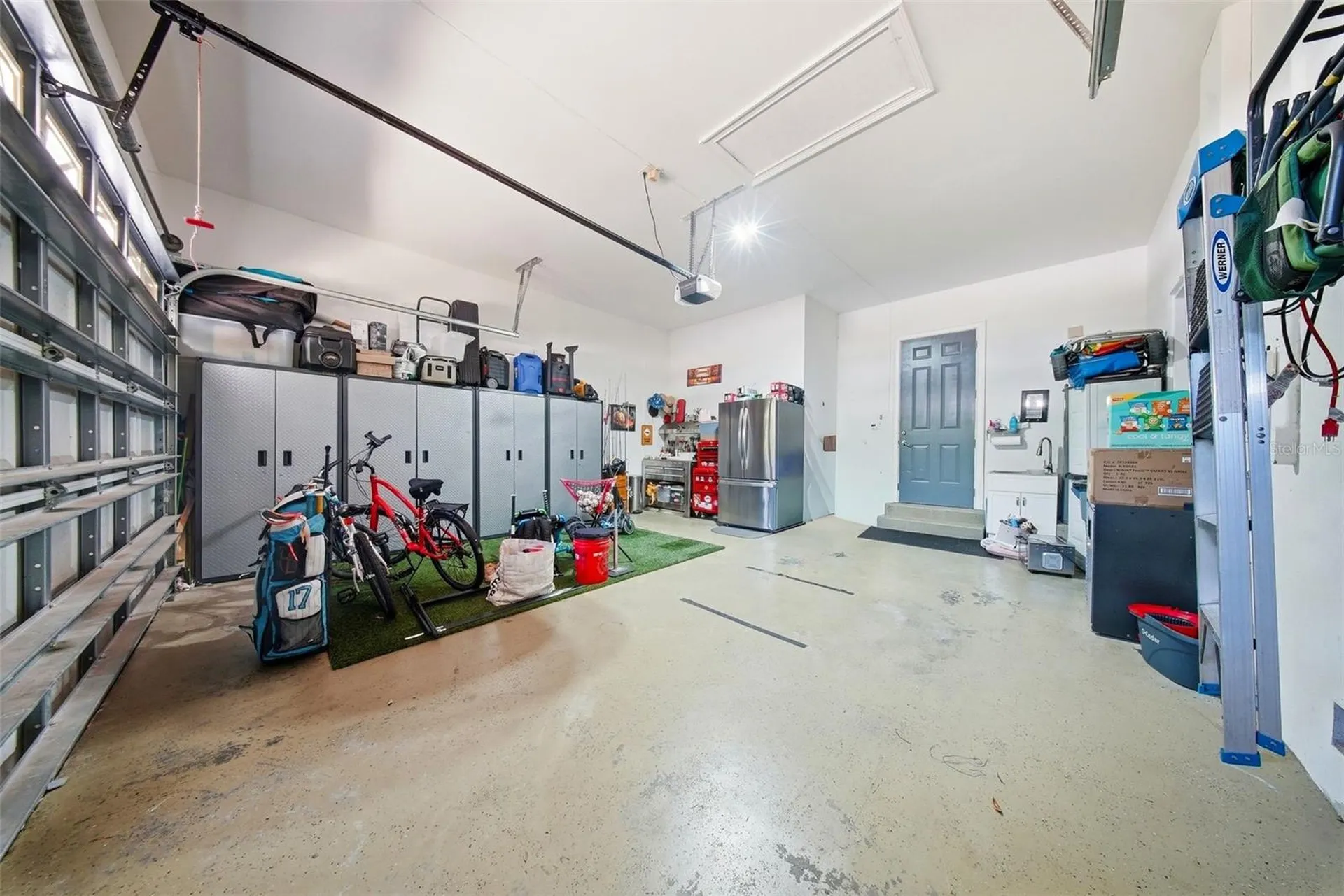 234 36th Avenue NE St Petersburg FL 33704