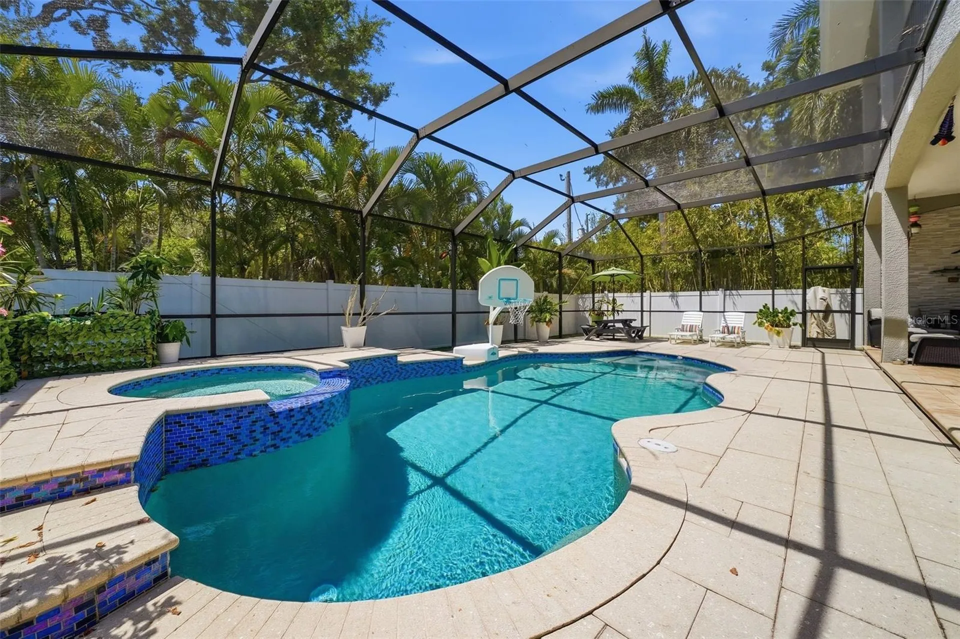 234 36th Avenue NE St Petersburg FL 33704