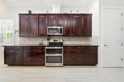 234 36th Avenue NE St Petersburg FL 33704
