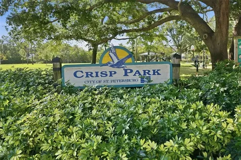 234 36th Avenue NE St Petersburg FL 33704