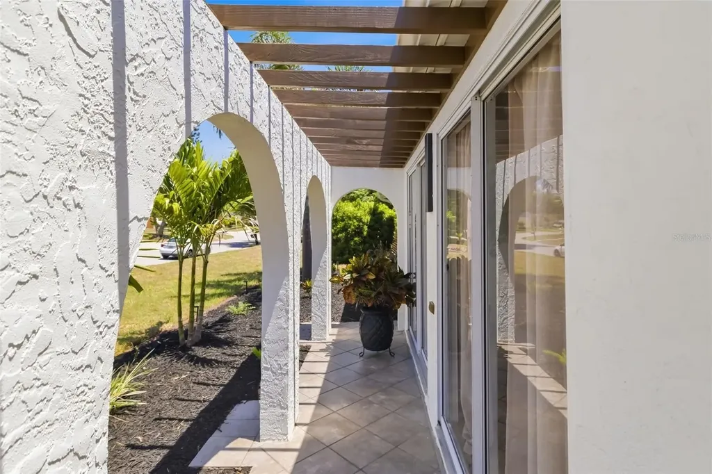 2436 Goldenrod Street Sarasota FL 34239