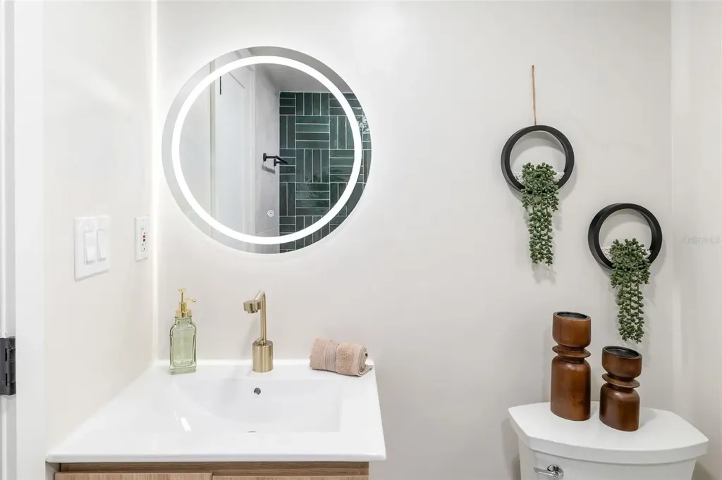 2436 Goldenrod Street Sarasota FL 34239