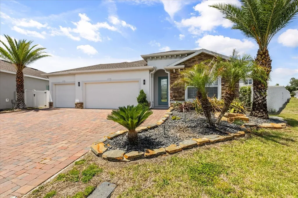 4385 Silver Creek Street Kissimmee FL 34744