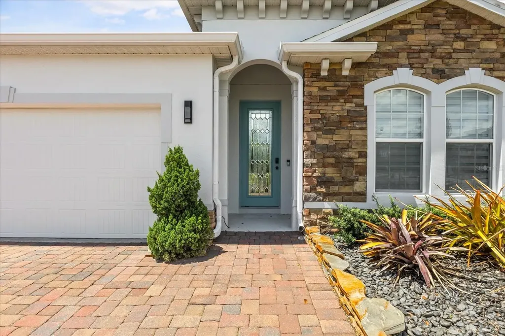 4385 Silver Creek Street Kissimmee FL 34744