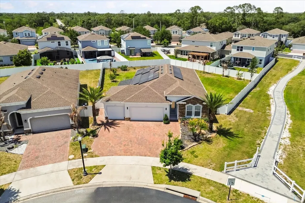 4385 Silver Creek Street Kissimmee FL 34744