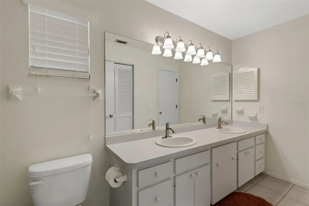 3656 Oak Grove Drive Sarasota FL 34243