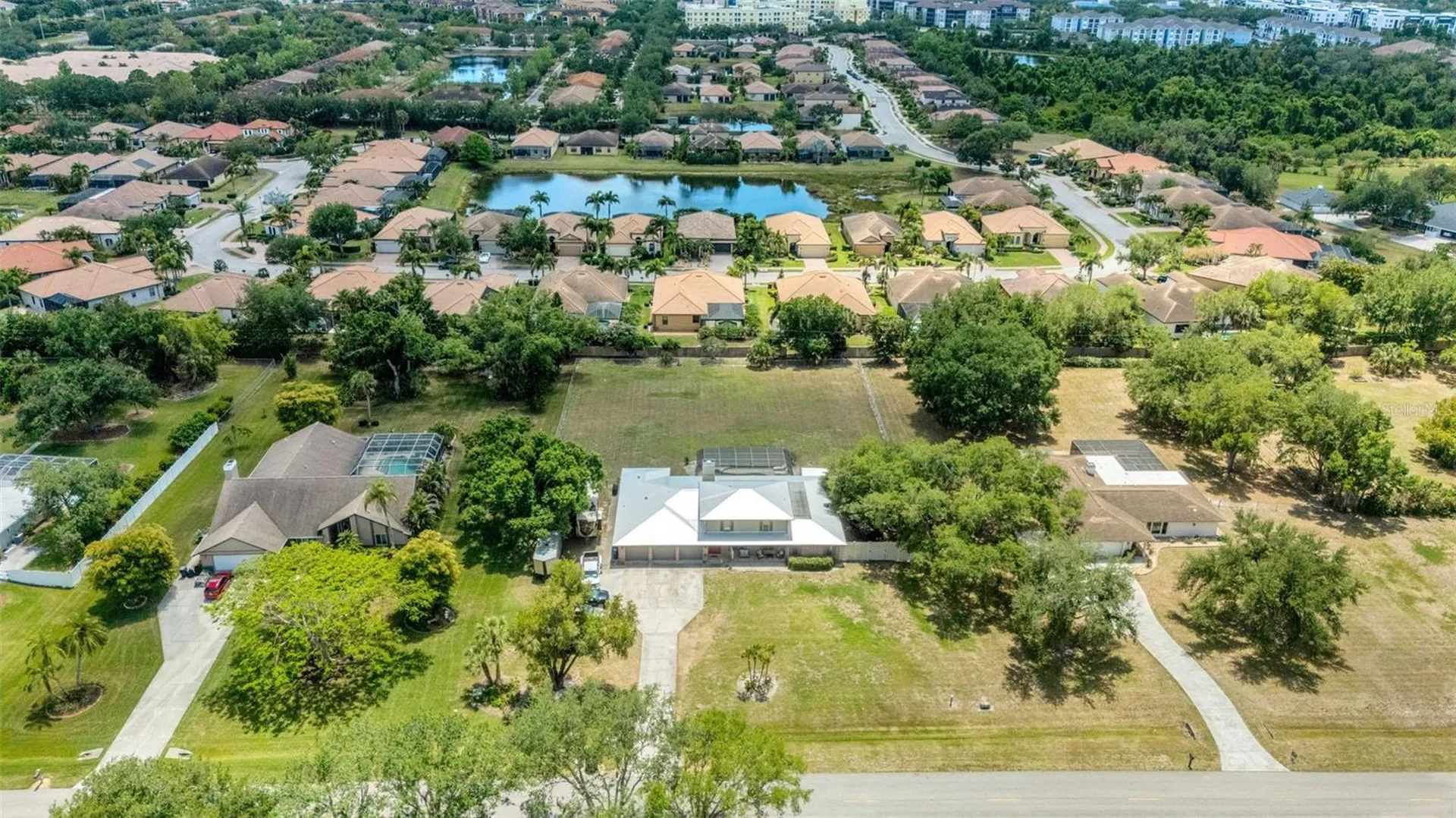 3656 Oak Grove Drive Sarasota FL 34243