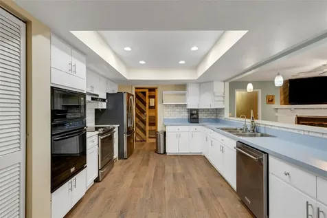 3656 Oak Grove Drive Sarasota FL 34243