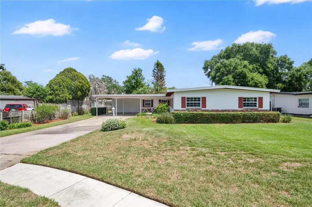4511 Leslyn Court Orlando FL 32806