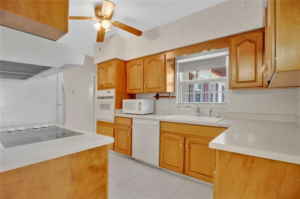 4511 Leslyn Court Orlando FL 32806