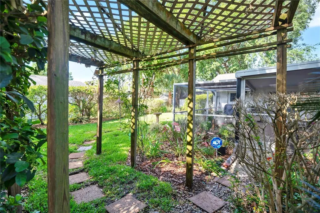 2124 Cree Trail Casselberry FL 32707