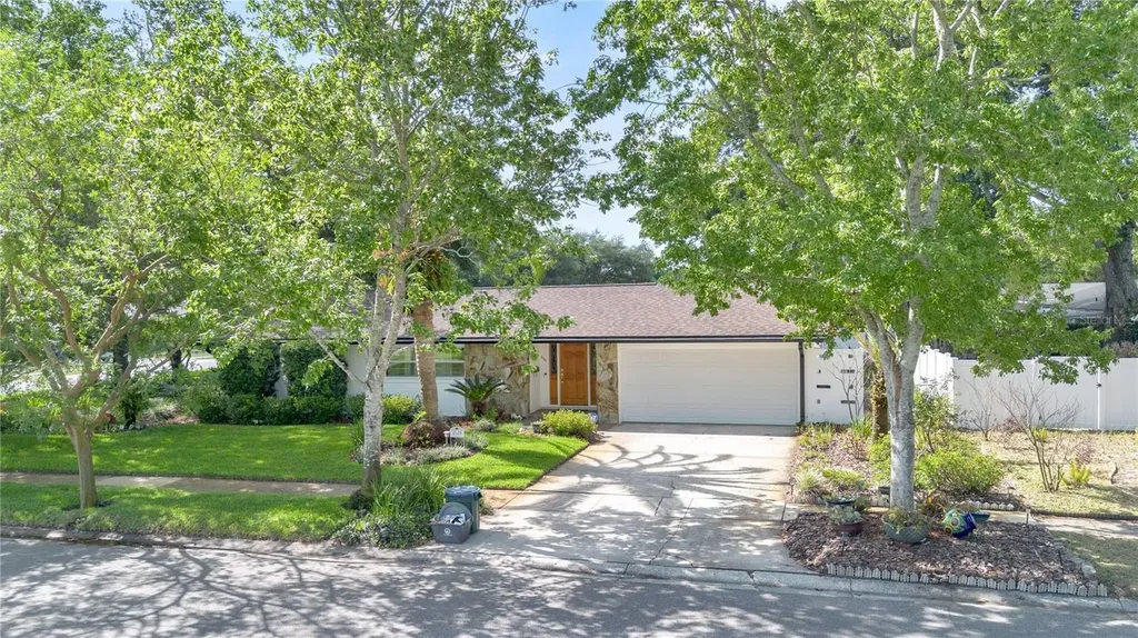 2124 Cree Trail Casselberry FL 32707
