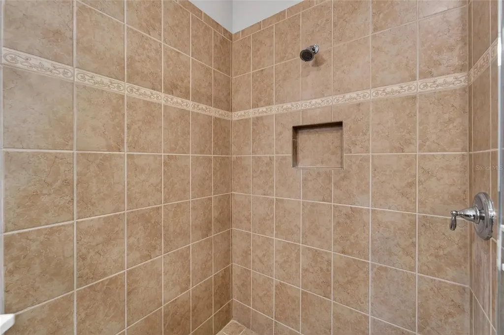 642 Chipper Drive Sun City Center FL 33573