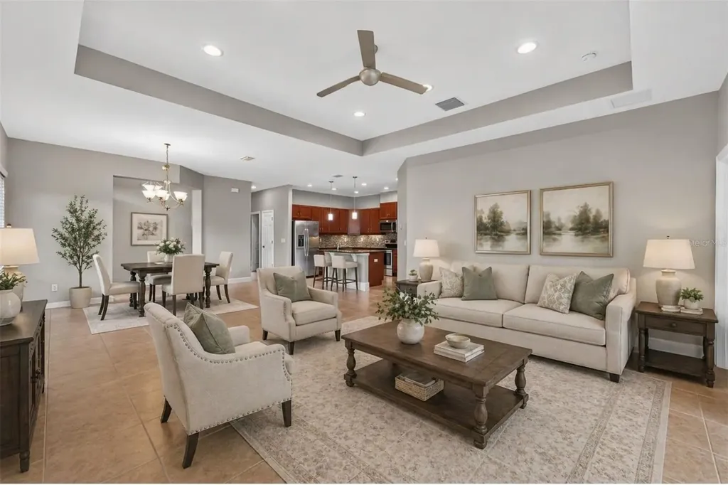 642 Chipper Drive Sun City Center FL 33573