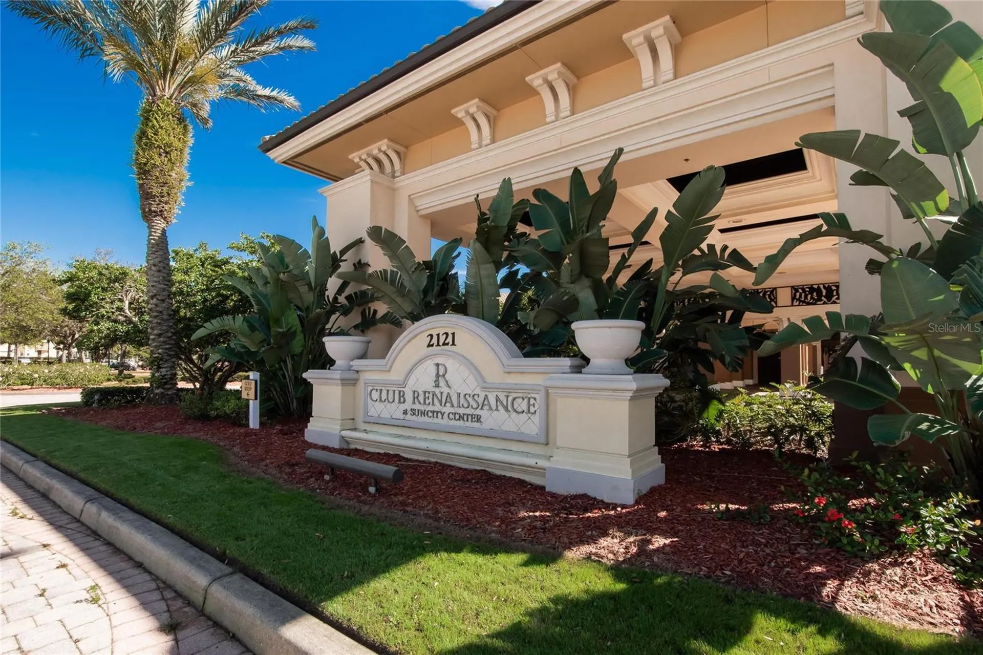 642 Chipper Drive Sun City Center FL 33573