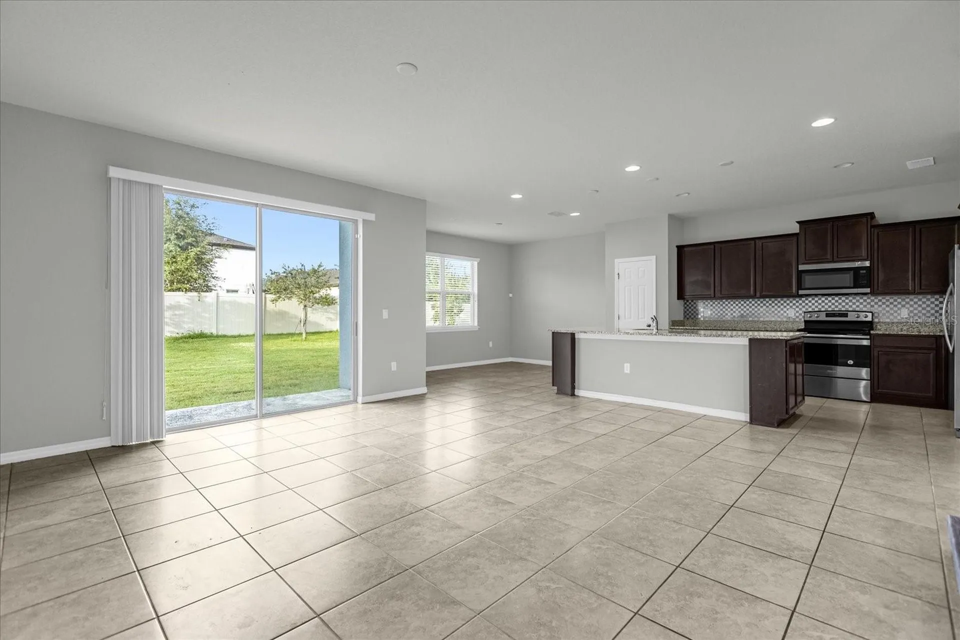 3504 Southern Cross Loop Kissimmee FL 34744